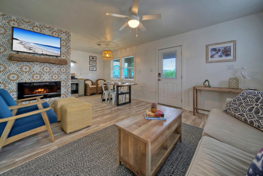 Kenna s Kabana by Avantstay 2 Blocks to Beach