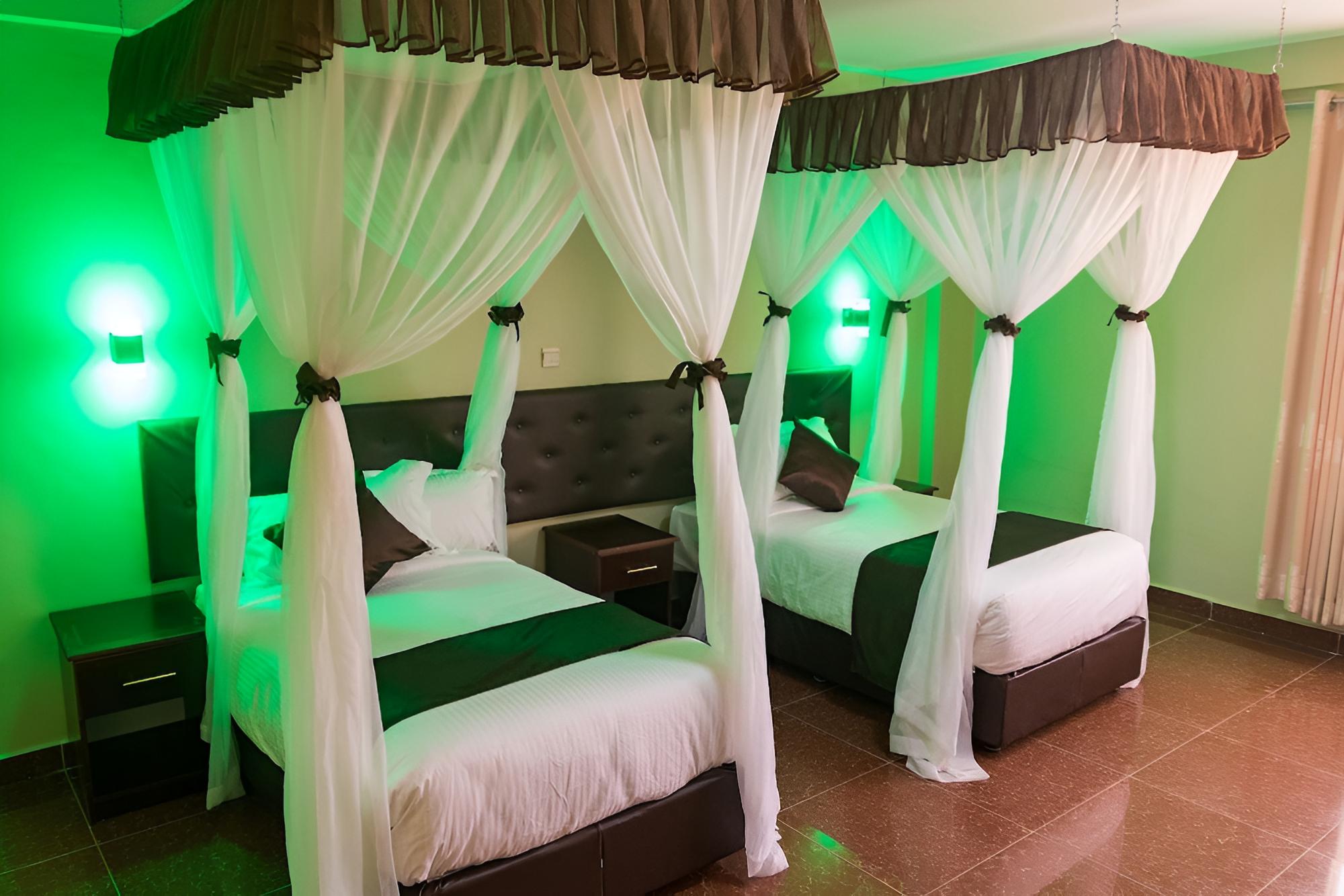 Maxland Hotel Juja
