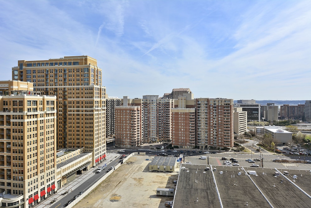 Bridgestreet Millennium Metropolitan Park