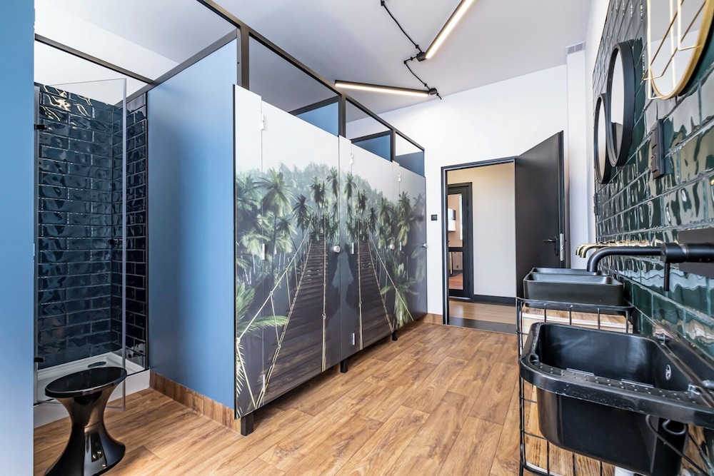 VOLA Hostel