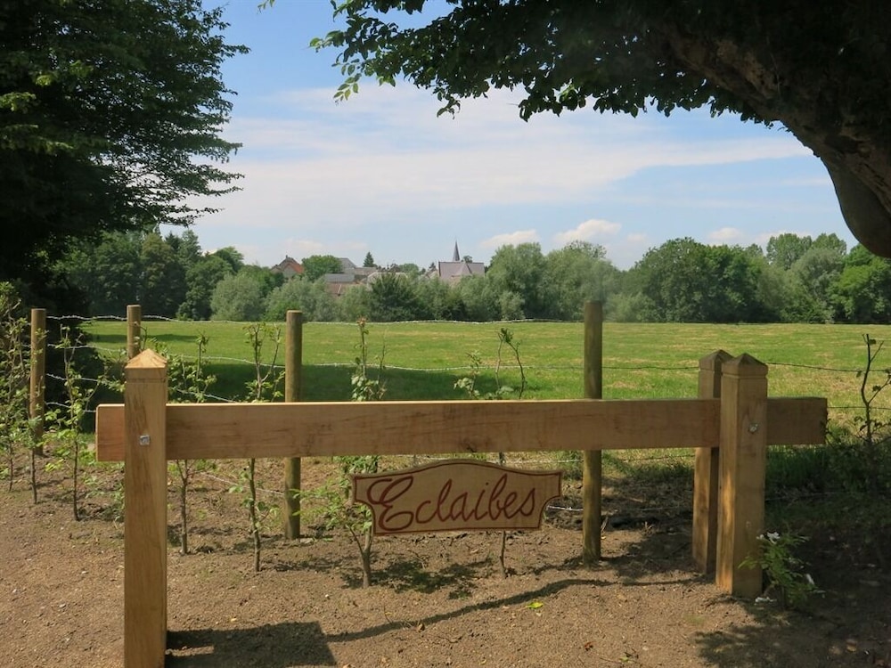 Maison D'eclaibes