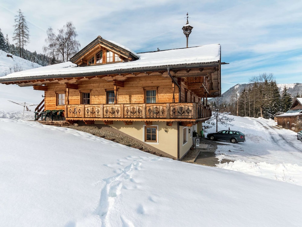 Mansion in Eben Near Ski Salzburger Sportwelt