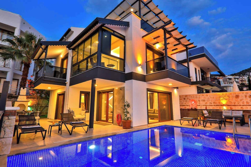 Villa Rainbow