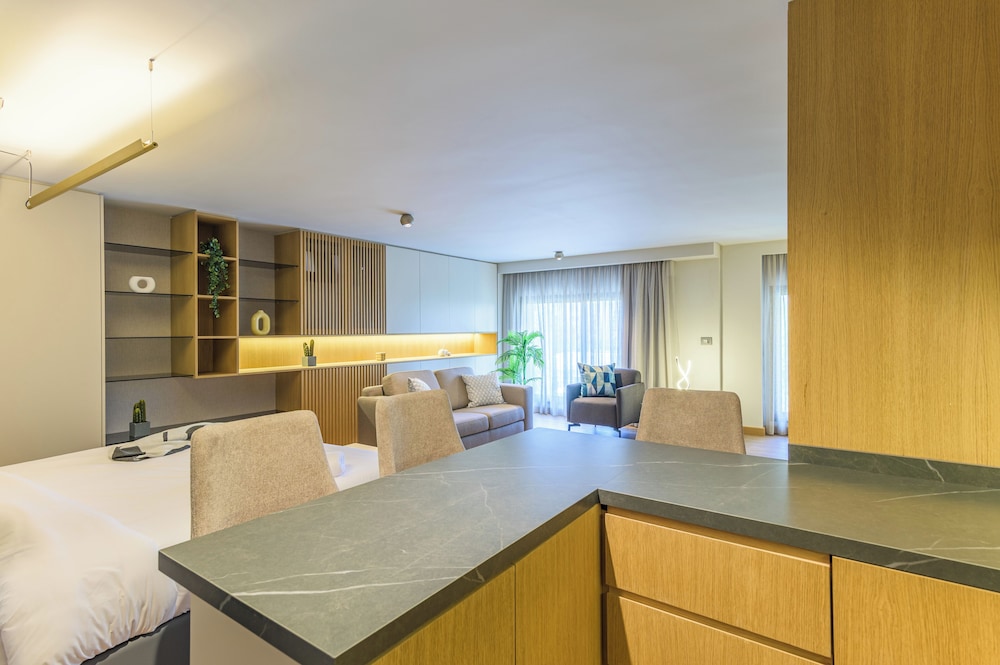 CityZen - Boutique Studios in Achrafieh