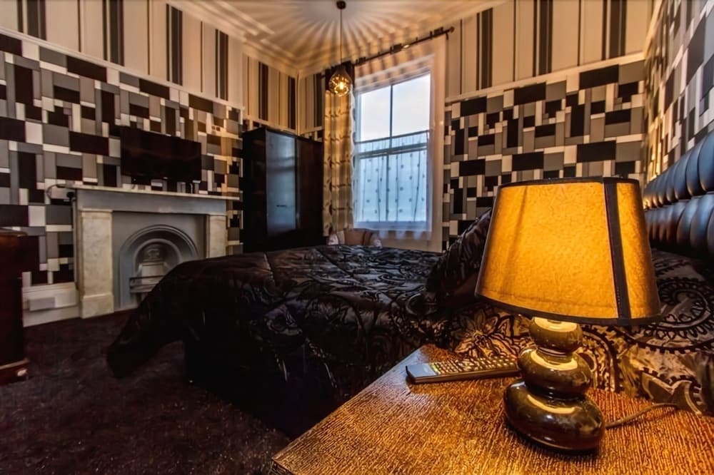 Folkestone Vacations - The Carlton Hotel - Property Image 2
