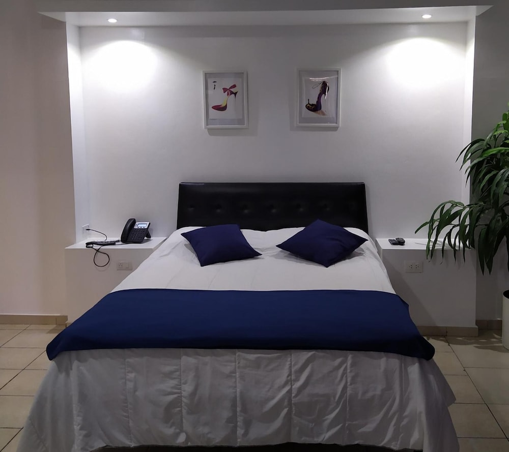 Hotel Esmeralda Guest House