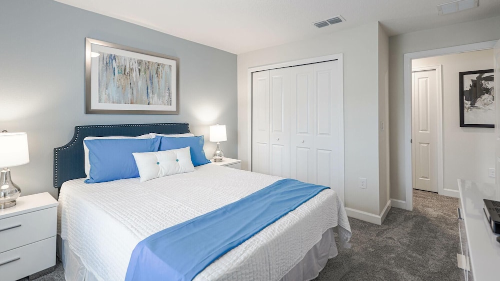 4815ds-non Renting February 1, 2023 Storey Lake - Image 4