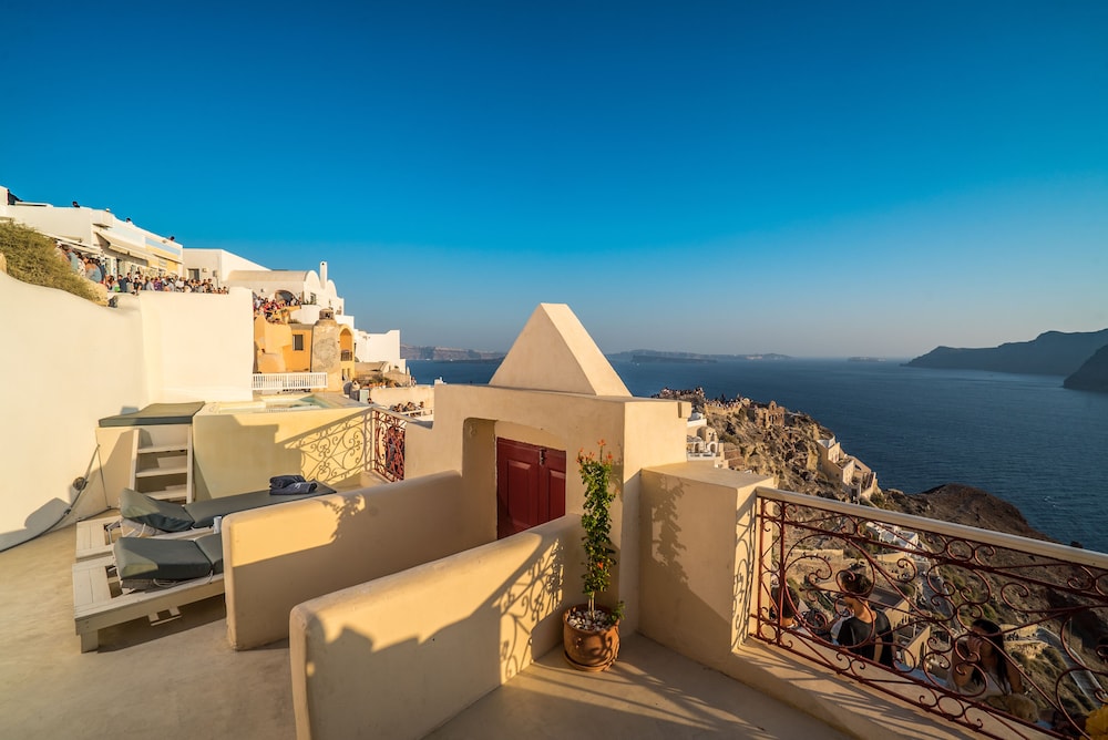 Poseidon Mansion