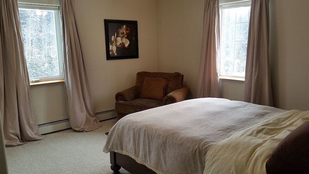 Alaska Haven - Property Image 25