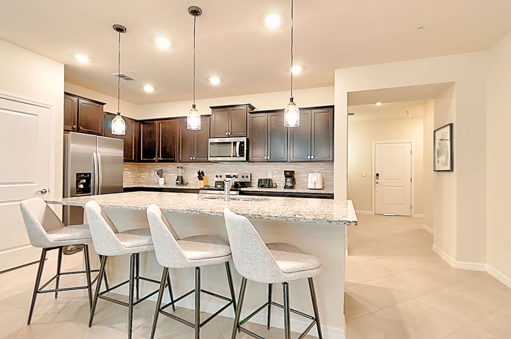 16037 Dream Vacation Family Home 5BD