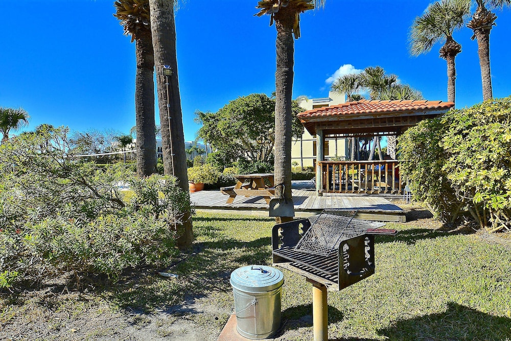 Land's End 1-406 Bay Front - Premier