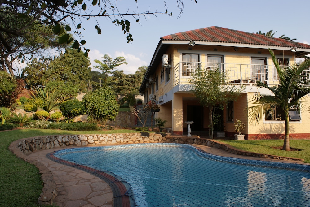Premier Guest Lodge