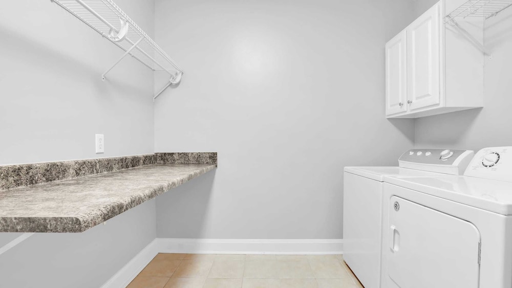 2 Suites Walkable Historic District Location The Juliette by Avantstay