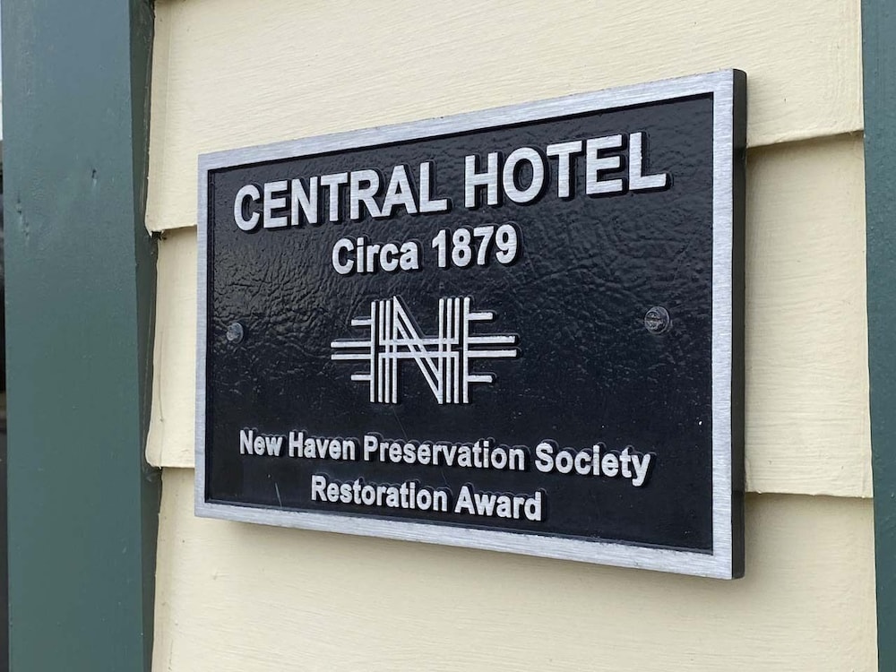 Central Hotel
