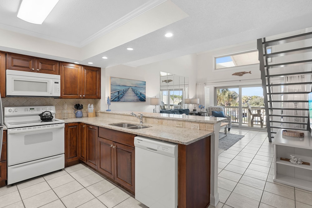 Grandview 2 Bedroom Condo