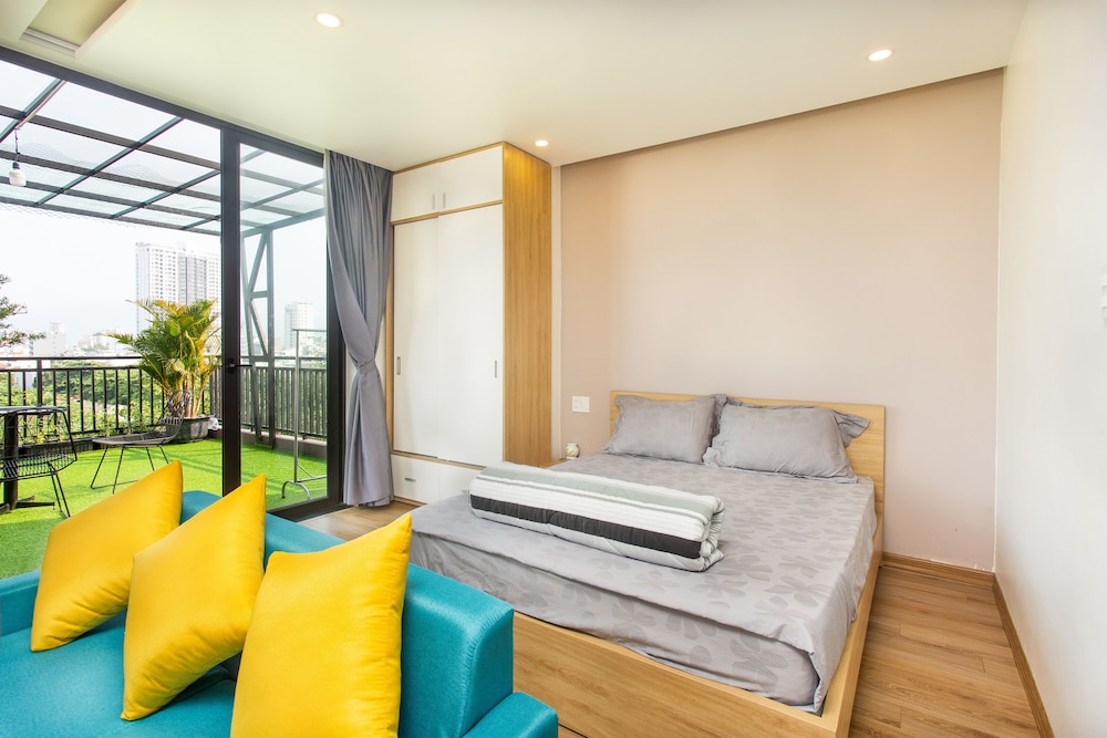 NOS House view 4