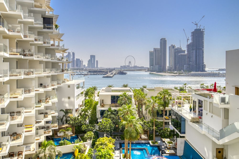 Five Palm Jumeirah Residences -Mint Stay