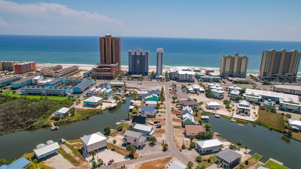 214 Shoreland