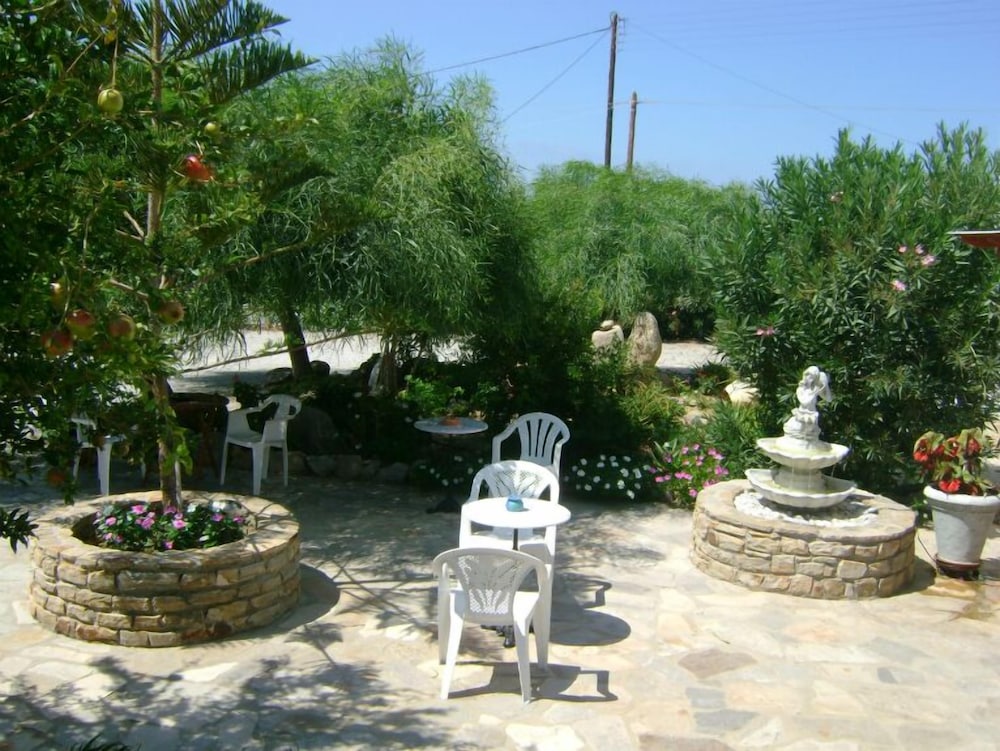 Zanneta Apartments and Suites