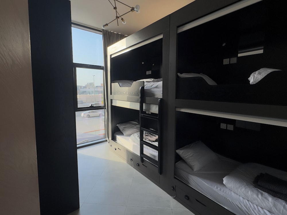 Grapeful Stay – Luxury Hostel Binghatti Avenue Tower Al Jaddaf