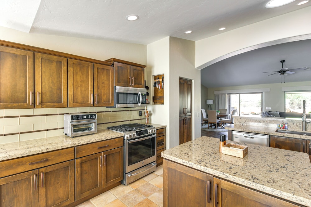 Newly Renovated Home w/ Pool Access in Tucson!