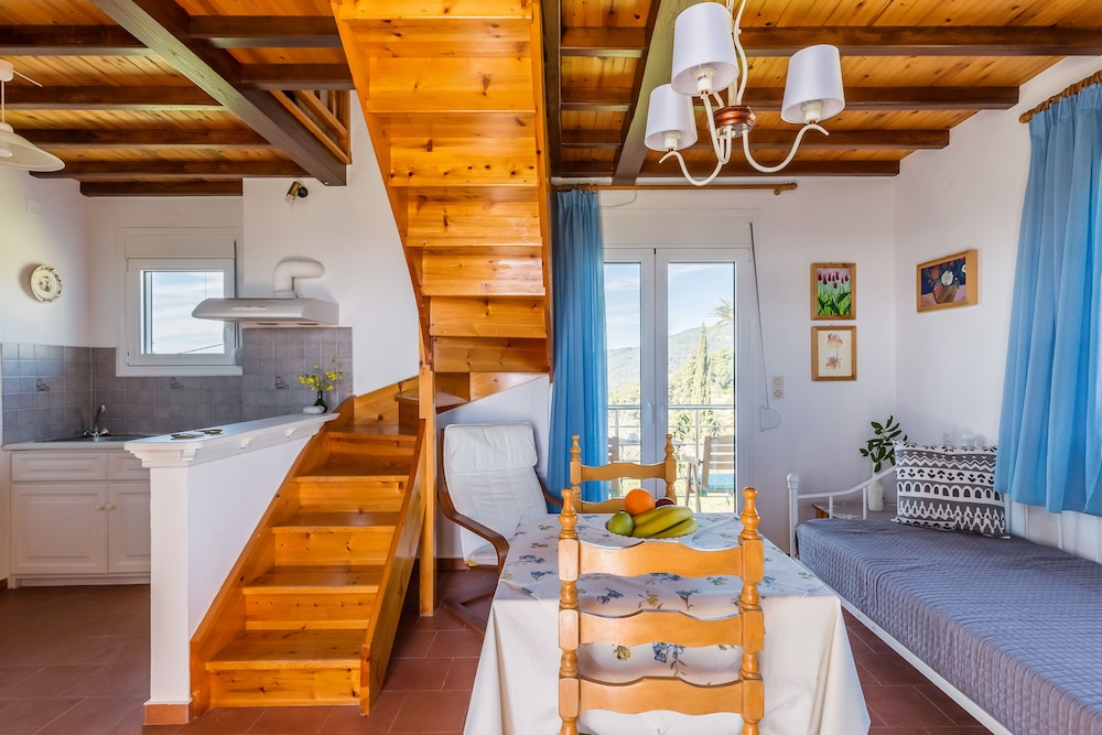 Villa Thea Studios & Maisonettes