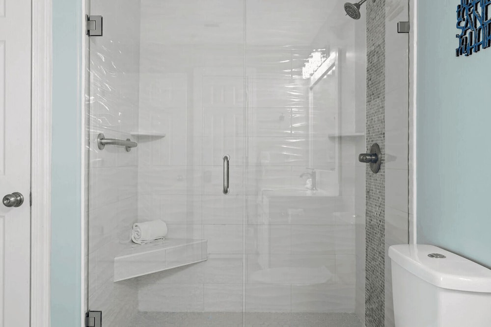 Emerald Isle 701 by Avantstay Gul Front Corner Unit 2 Pools