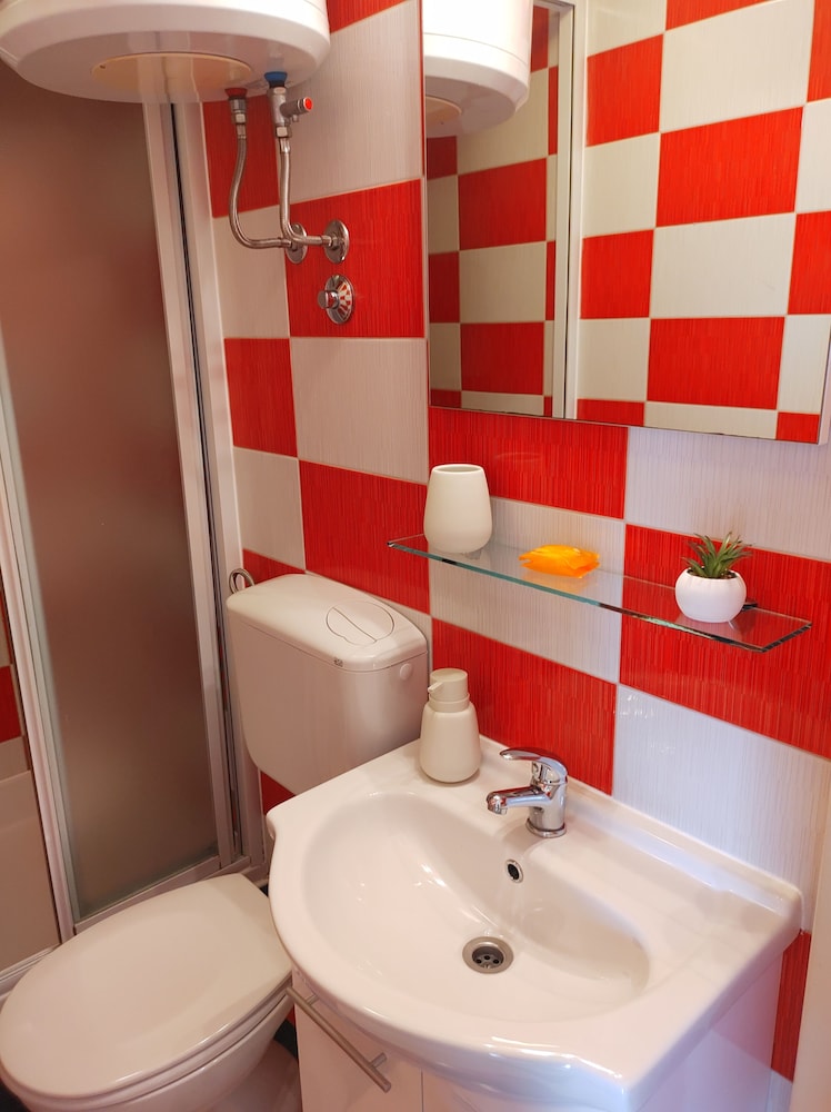 Anna Guesthouse