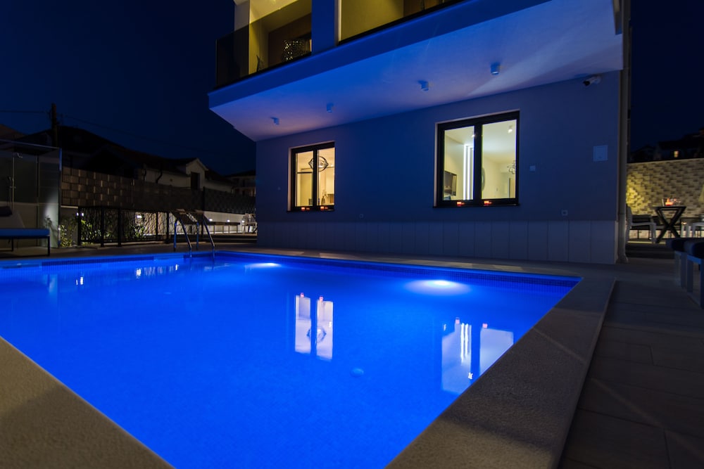 Villa 21 view 5