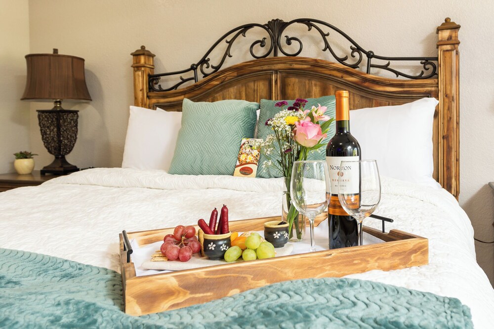 Whispering Creek B&B