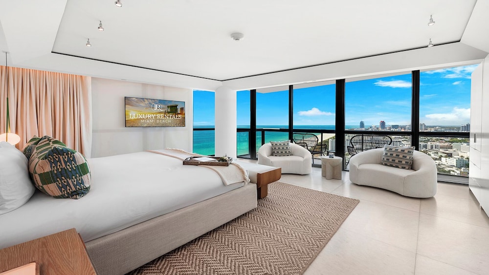 Luxury Vacation Rentals at The Setai by LRMB