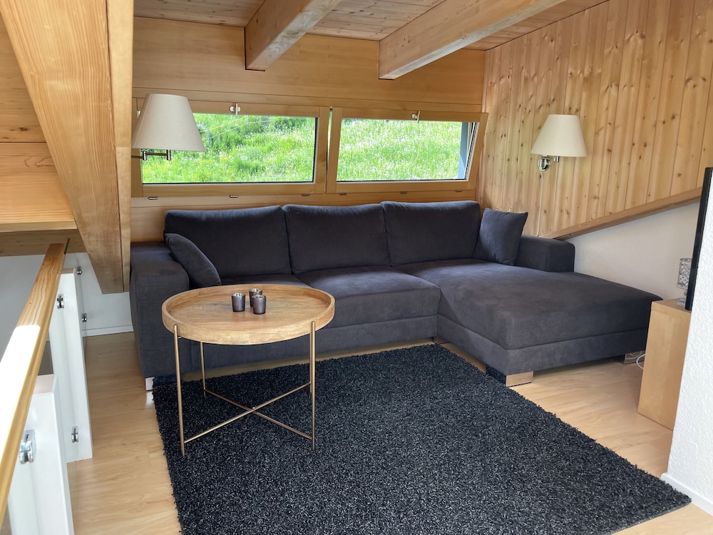 Impeccable 3-bed Duplex Penthouse in Saas-fee view 2