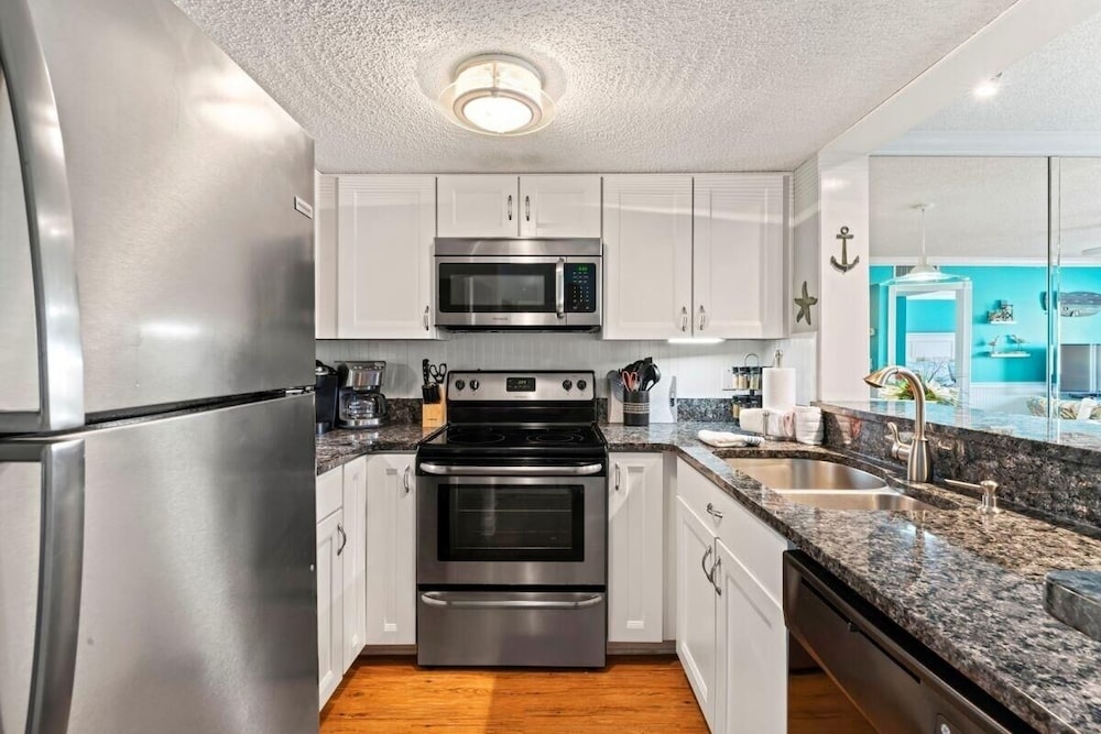 Aqua Vista Retreat 2 Bedroom Condo