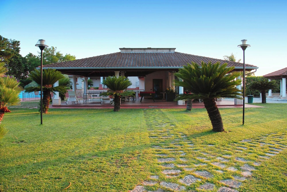 Villa with private Pool