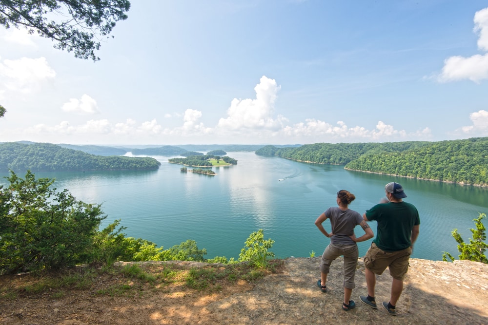Dale Hollow Lake State Resort Park