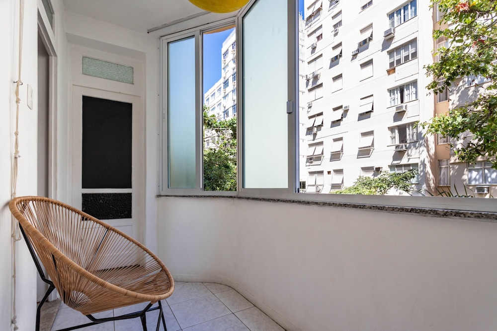 Beautiful in Ipanema Near the Beach Vp303b Z2