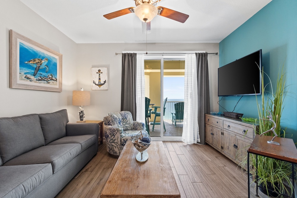 Grand Panama Beach Resort by Book That Condo
