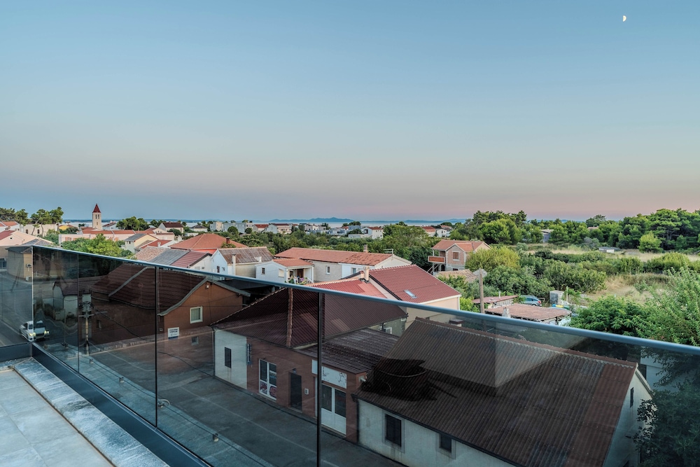 Penthouse Adela
