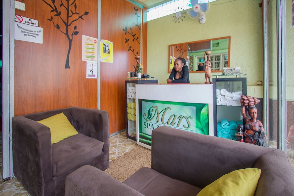 Emirina Travel Hotel