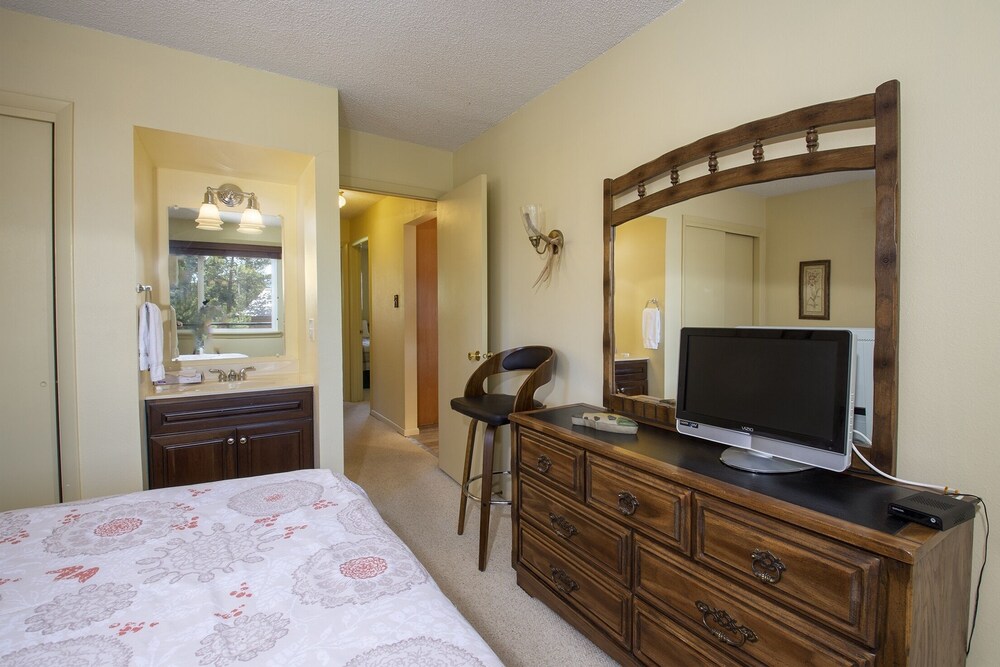 Hi Country Haus - 10-13 3 Bedroom Condo by RedAwning - Property Image 27