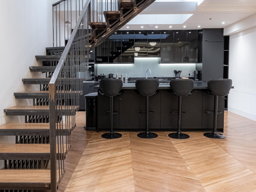 Discover The Underworld Five Bedroom by Belvilla
