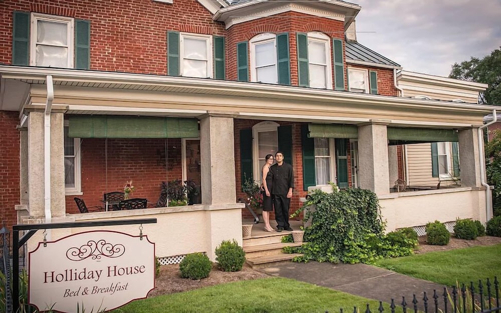 Holliday House Strasburg