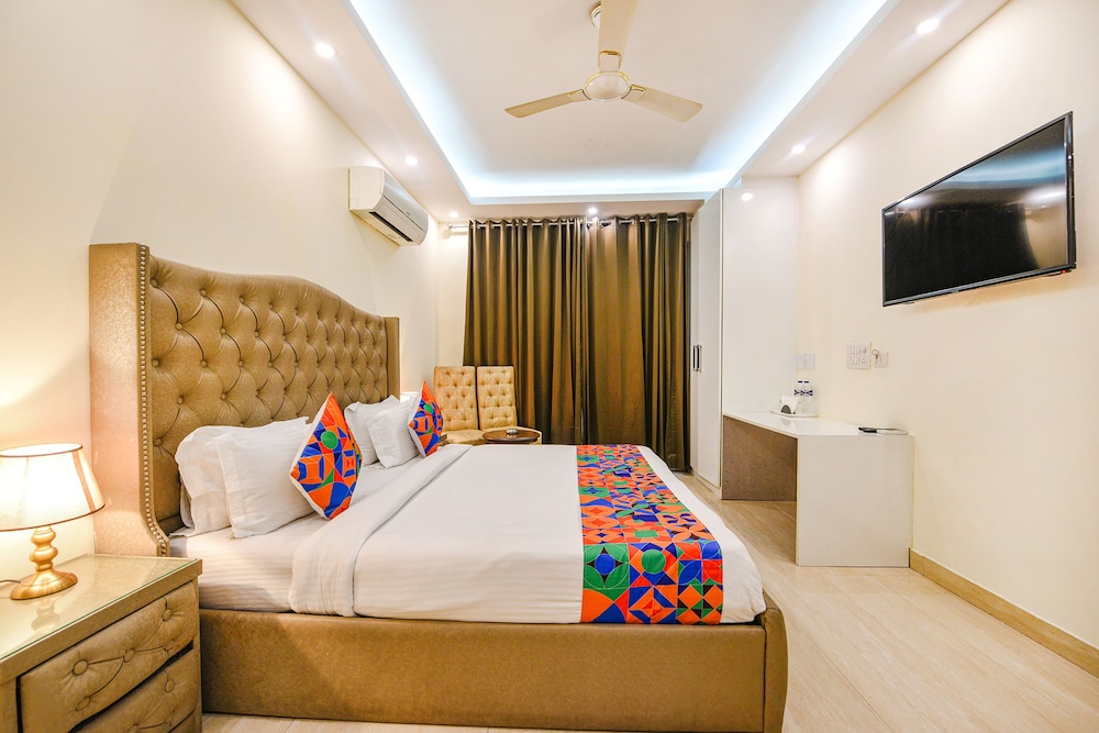 Fabhotel Ak Villa