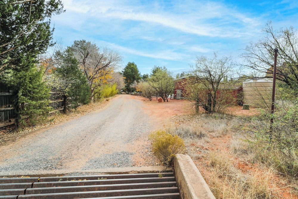 < 2 Mi to Red Rock State Park: Cozy Sedona Cottage