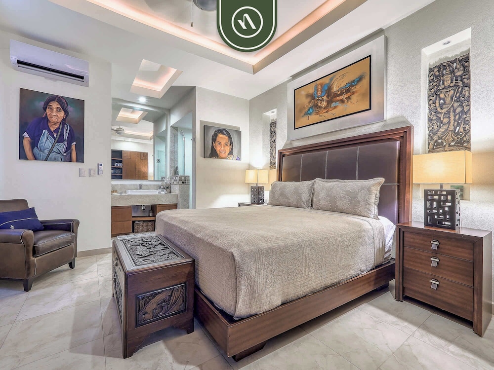 Amazing 1 BR Condo in Romantic Zone - Rooftop Pool