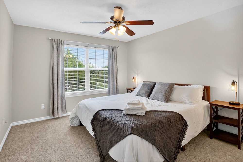Game Day Getaway Near Texas A&m 4 Bedroom Home
