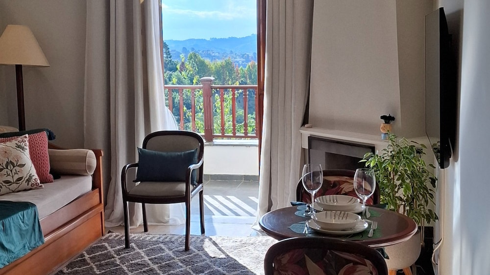 Duplex em Castelo Piscina e Lareira