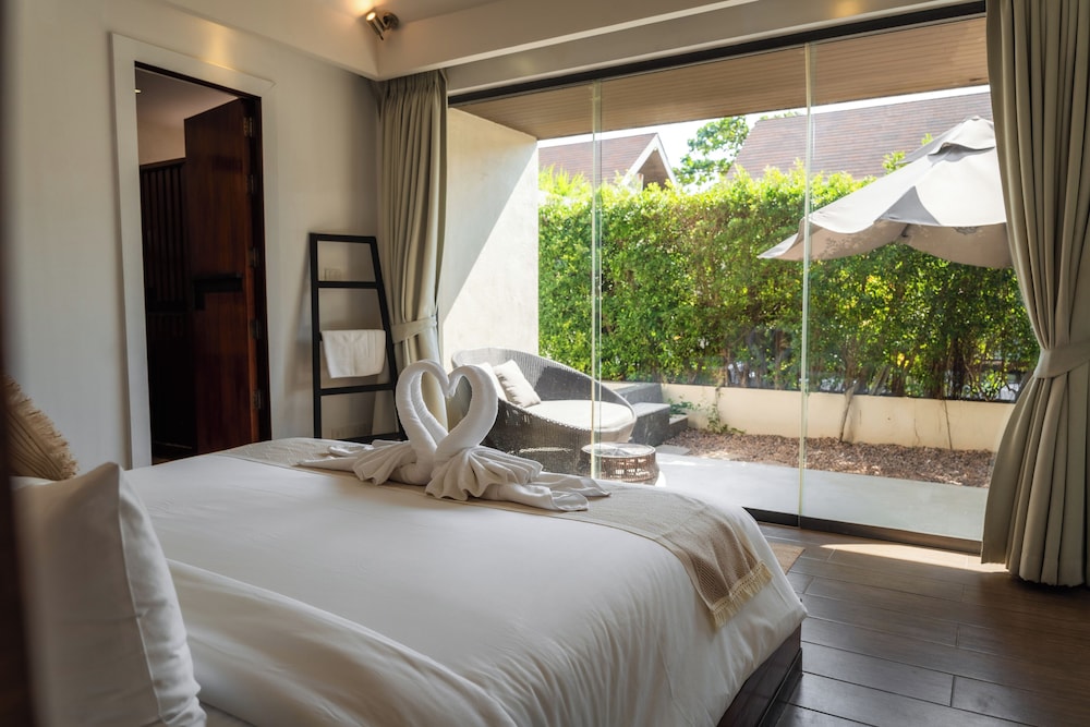 Zaya Beach Club & Resort