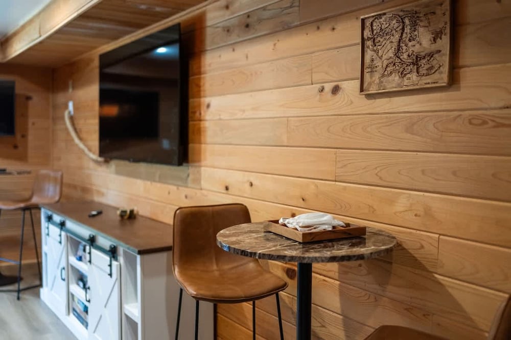 Love Afton Cabin - Family Home