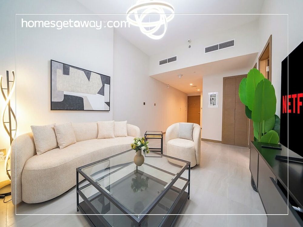 Indulge in Luxury 1BR Unit at Missoni Urban Oasis